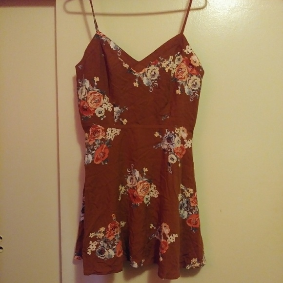 Forever 21 Dresses & Skirts - Forever 21 Floral Dress